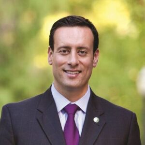 Roger Hernández