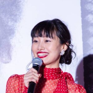 Shiori Kutsuna