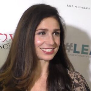 Shoshannah Stern