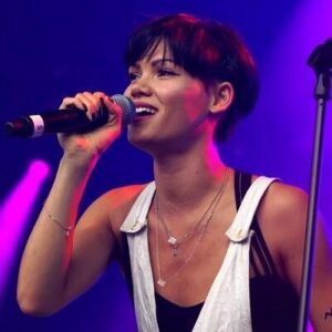 Sinéad Harnett