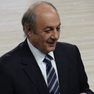 Tuncay Özilhan