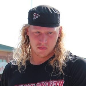 Tyler Starr