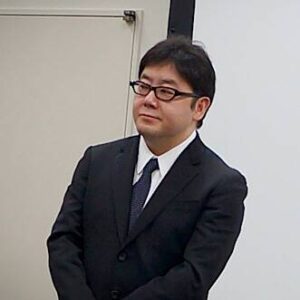 Yasushi Akimoto