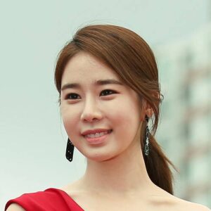 Yoo In-na