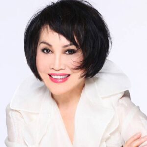 Yue-Sai Kan